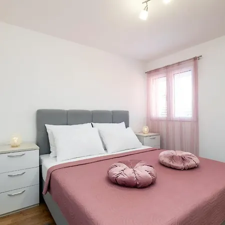 Apartman Lighthouse Brna