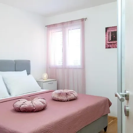 Apartman Lighthouse Apartment *